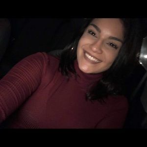 Meet your Posher, Jessenia